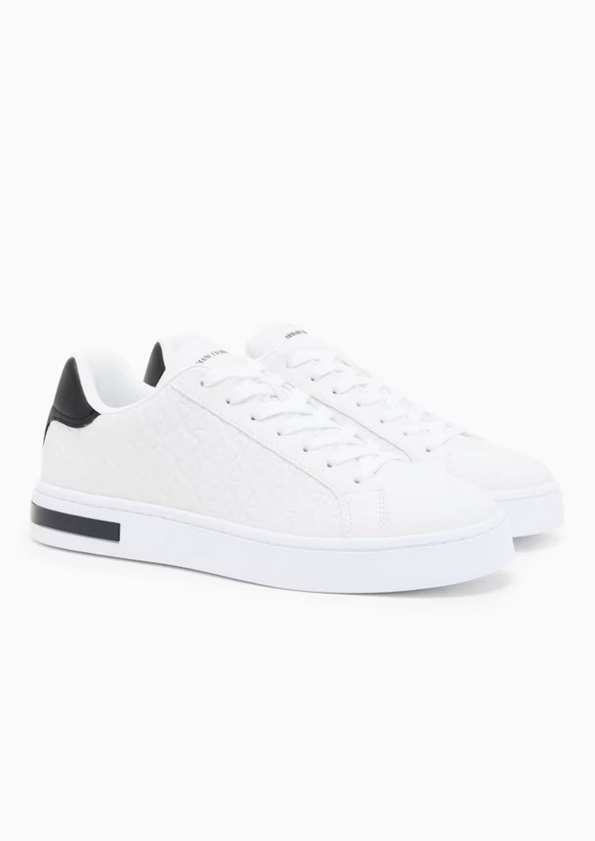 Sneakers London effetto saffiano con suola in gomma Bianca XM000140 AF11916 M0028 ARMANI EXCHANGE