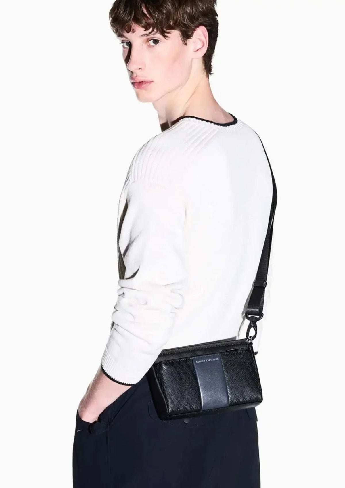 Pochette da uomo Armani Exchange Nera XM003285 AF26691 MC028 ARMANI EXCHANGE
