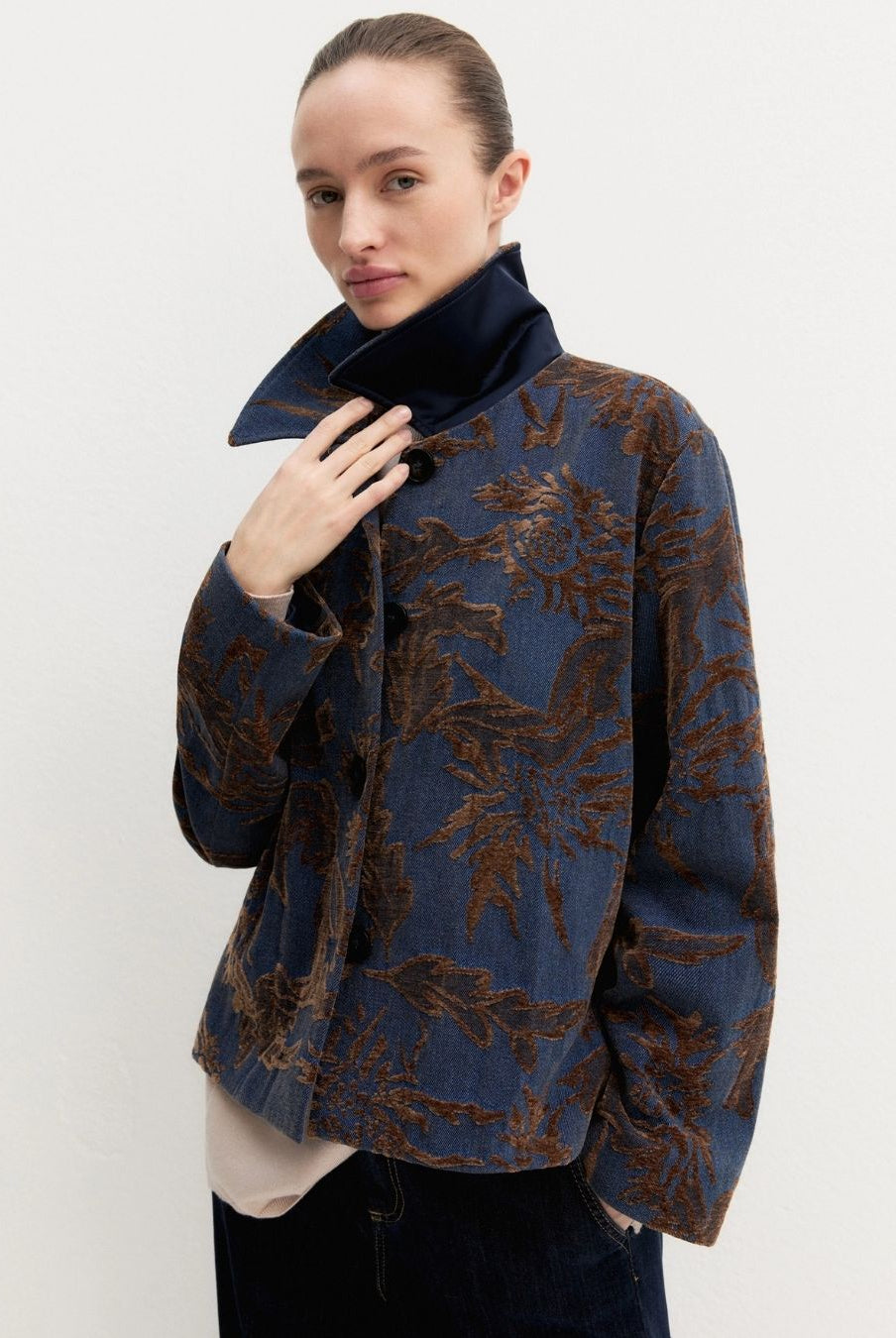 Giacca in denim jacquard delavé Emmghiera Blue Jeans 2625046141200 001 EMME MARELLA