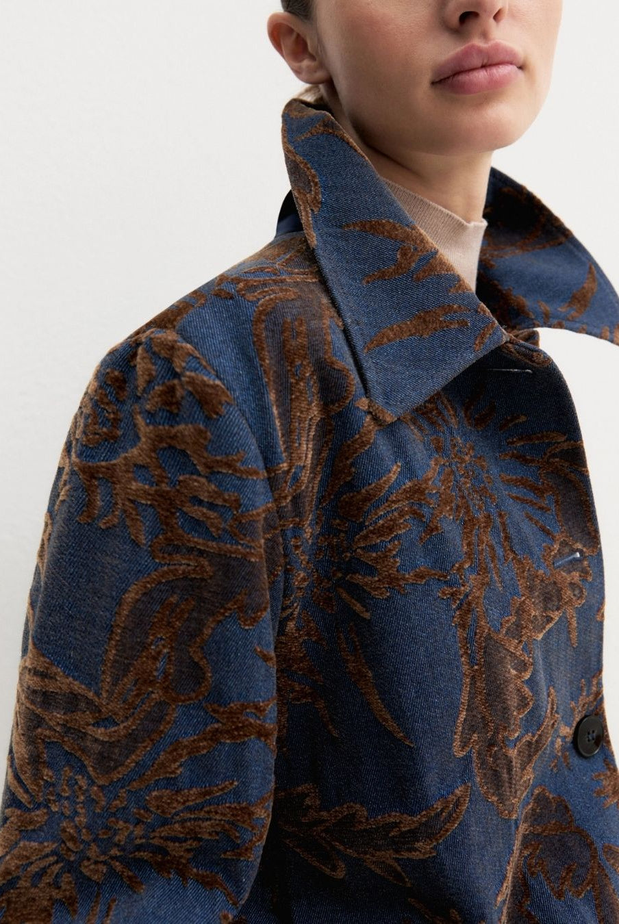 Giacca in denim jacquard delavé Emmghiera Blue Jeans 2625046141200 001 EMME MARELLA