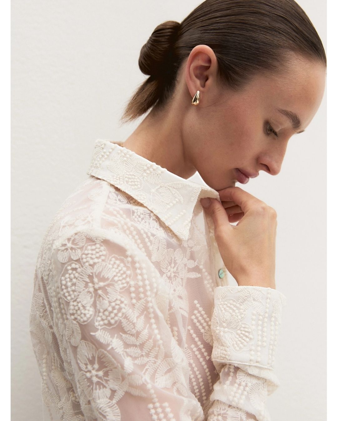Camicia cropped in tulle ricamato Bianco lana 2625116044200 001 EMME MARELLA