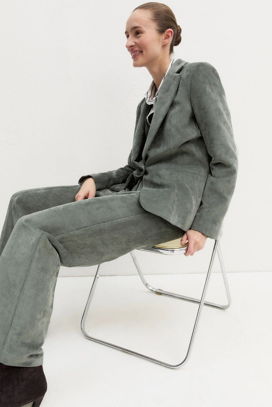 Pantalone in velluto a coste stretch Sottobosco 2625136101200 004 EMME MARELLA