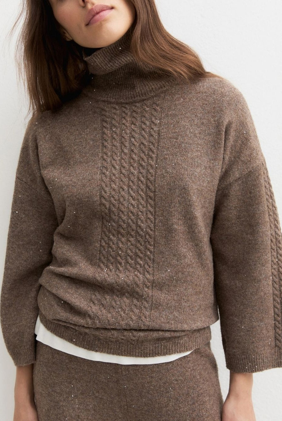 Maglia morbida in misto lana con paillette Tortora 2625366092200 002 EMME MARELLA