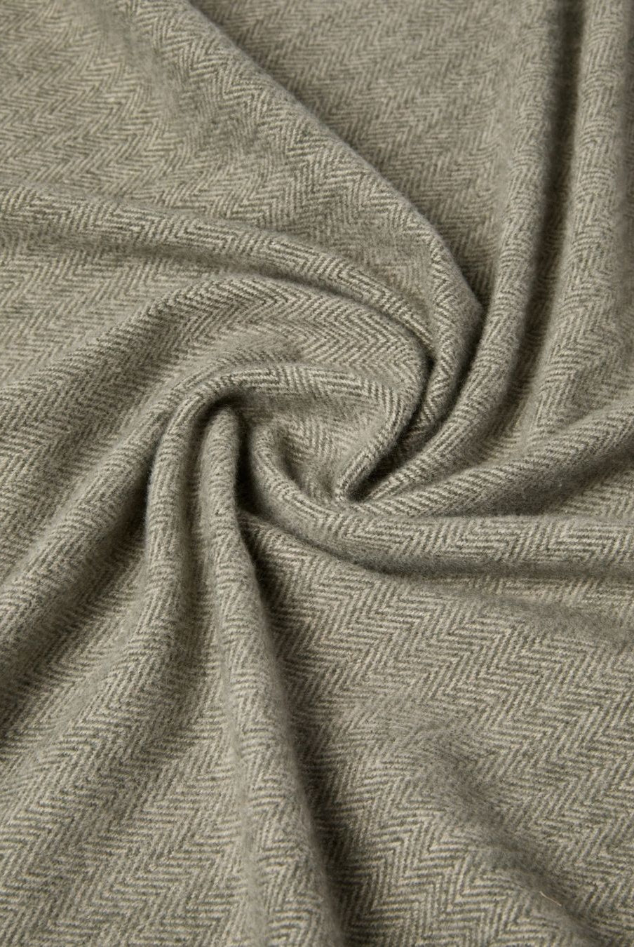 Sciarpa con frangia Verde sottobosco 2625546011200 006 EMME MARELLA