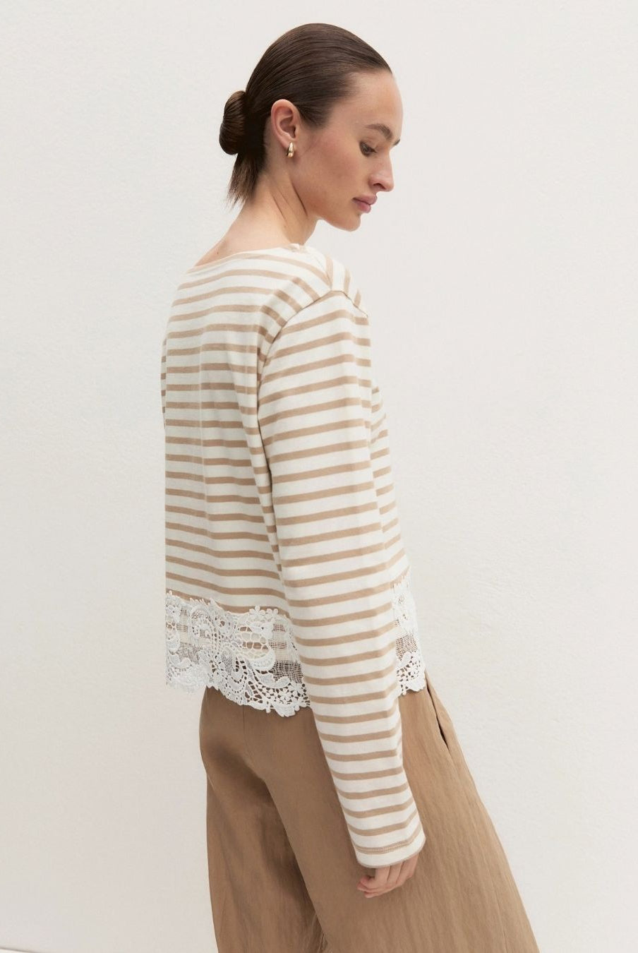 T-shirt con pizzo Naturale 2625976014200 001 EMME MARELLA