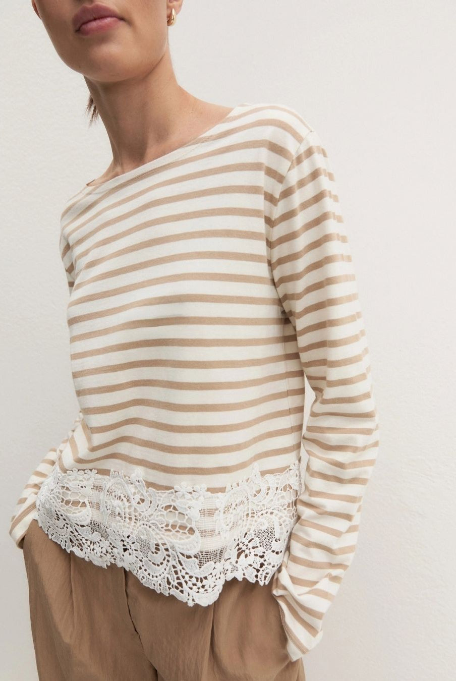 T-shirt con pizzo Naturale 2625976014200 001 EMME MARELLA