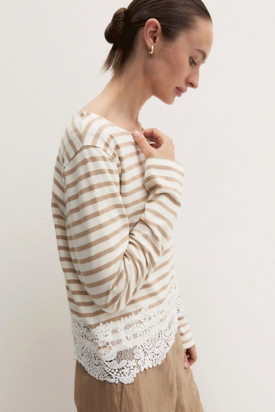 T-shirt con pizzo Naturale 2625976014200 001 EMME MARELLA