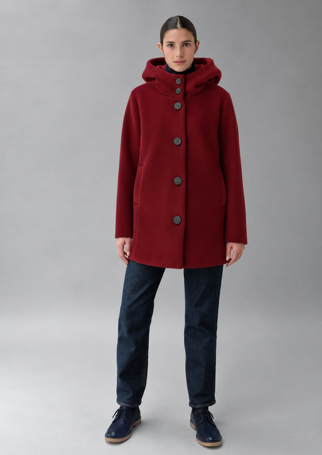 Capospalla realizzato in velluto liscio stretch Amelia 26 Rosso Berry RIW570J F0012 143 RIHUNIK