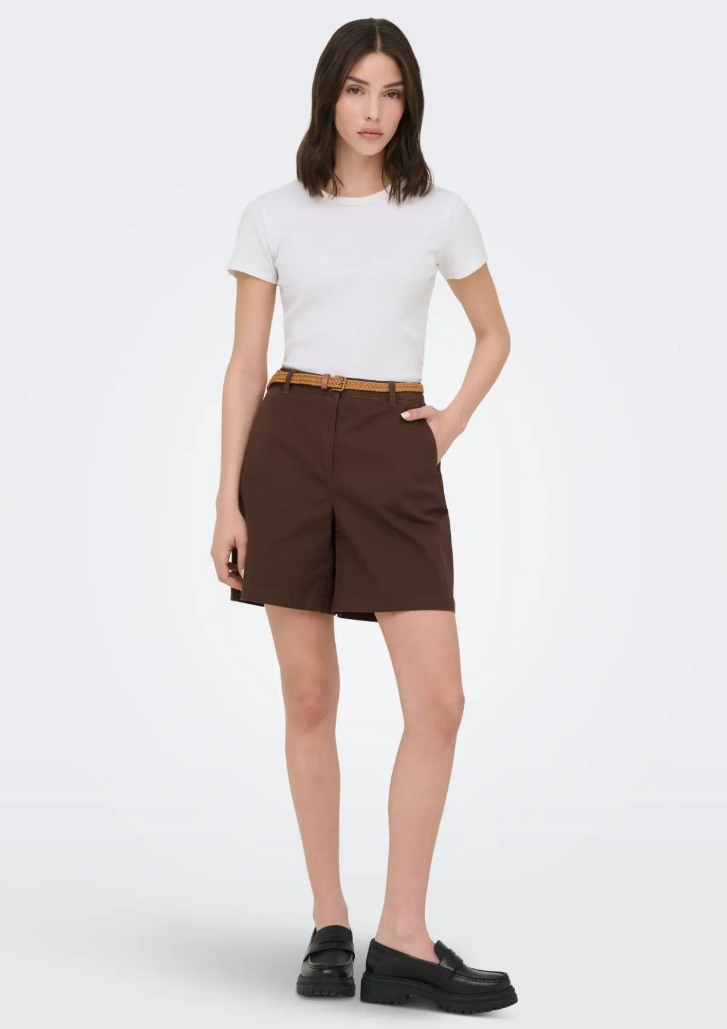 15369843 Chicory Coffee JACQUELINE DE YONG