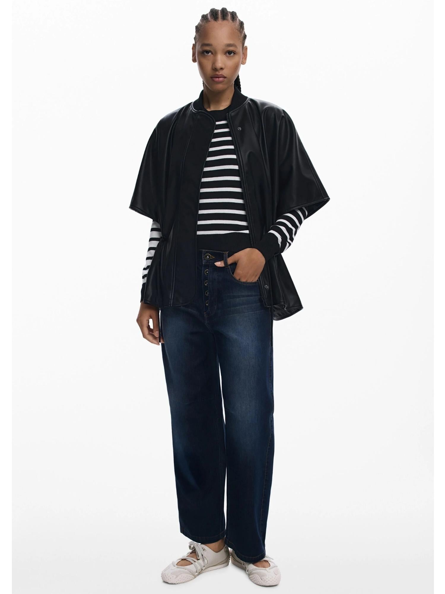 DESIGUAL Desigual Poncho effetto pelle a rilievi Donna Nero Sciarpa