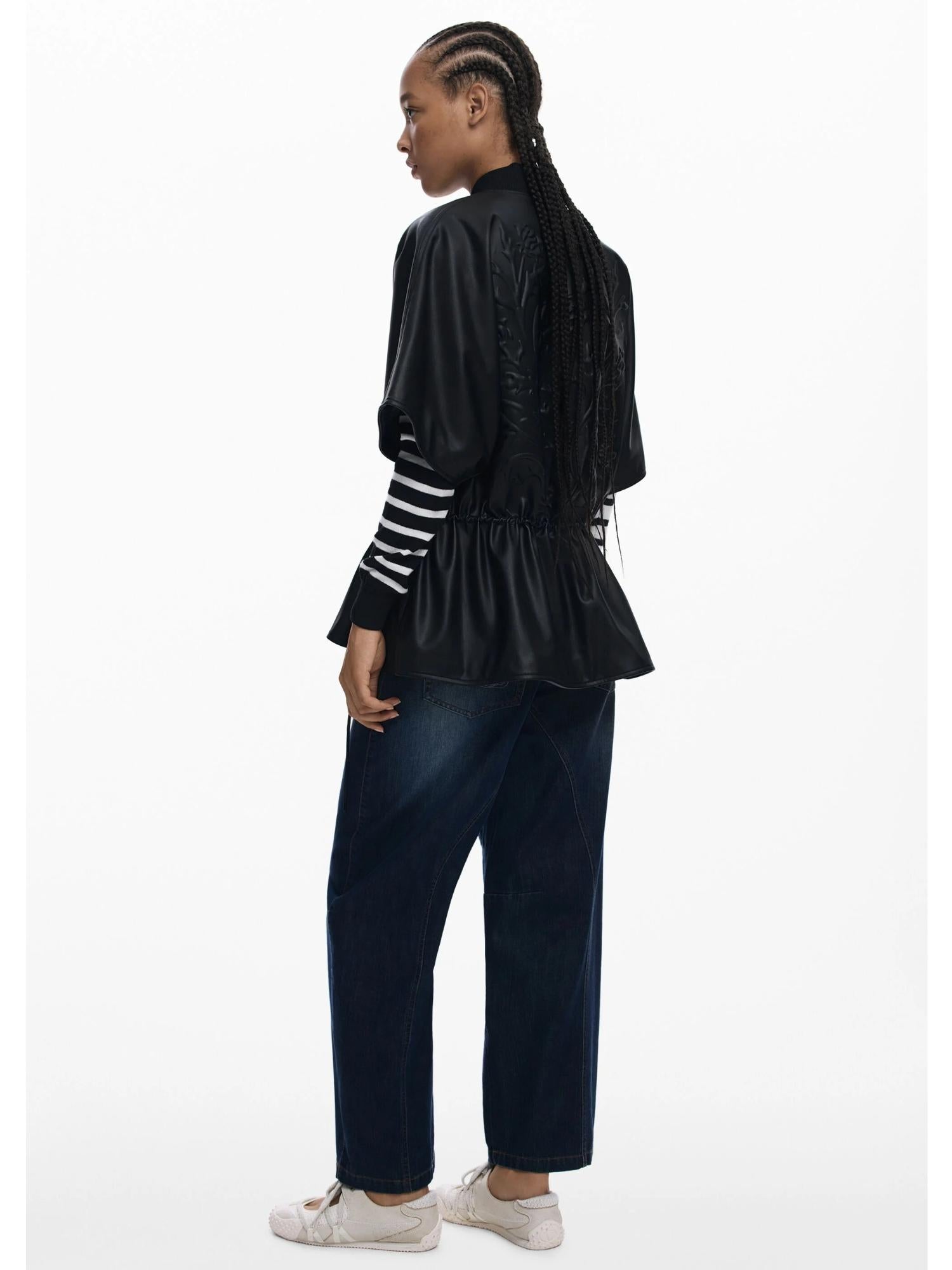 DESIGUAL Desigual Poncho effetto pelle a rilievi Donna Nero Sciarpa