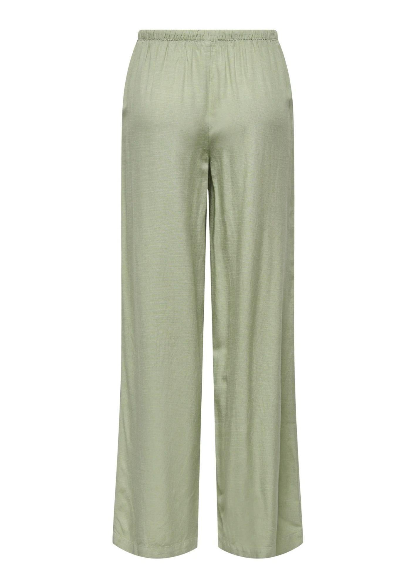 15346559 Laurel Oak JACQUELINE DE YONG