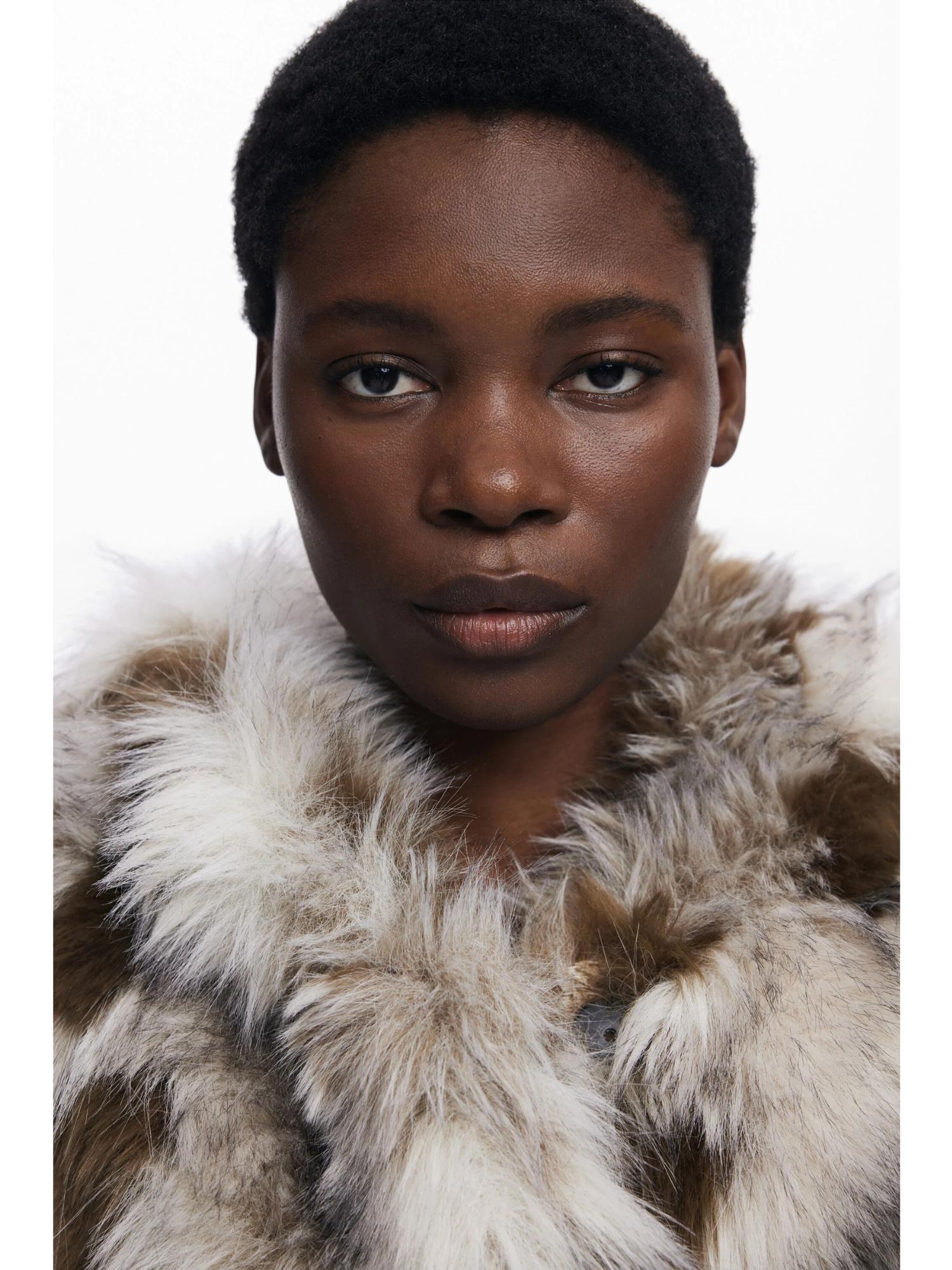 Desigual Gilet di Jeans con Pelliccia Sintetica Donna 25WWEW57 6008 DESIGUAL