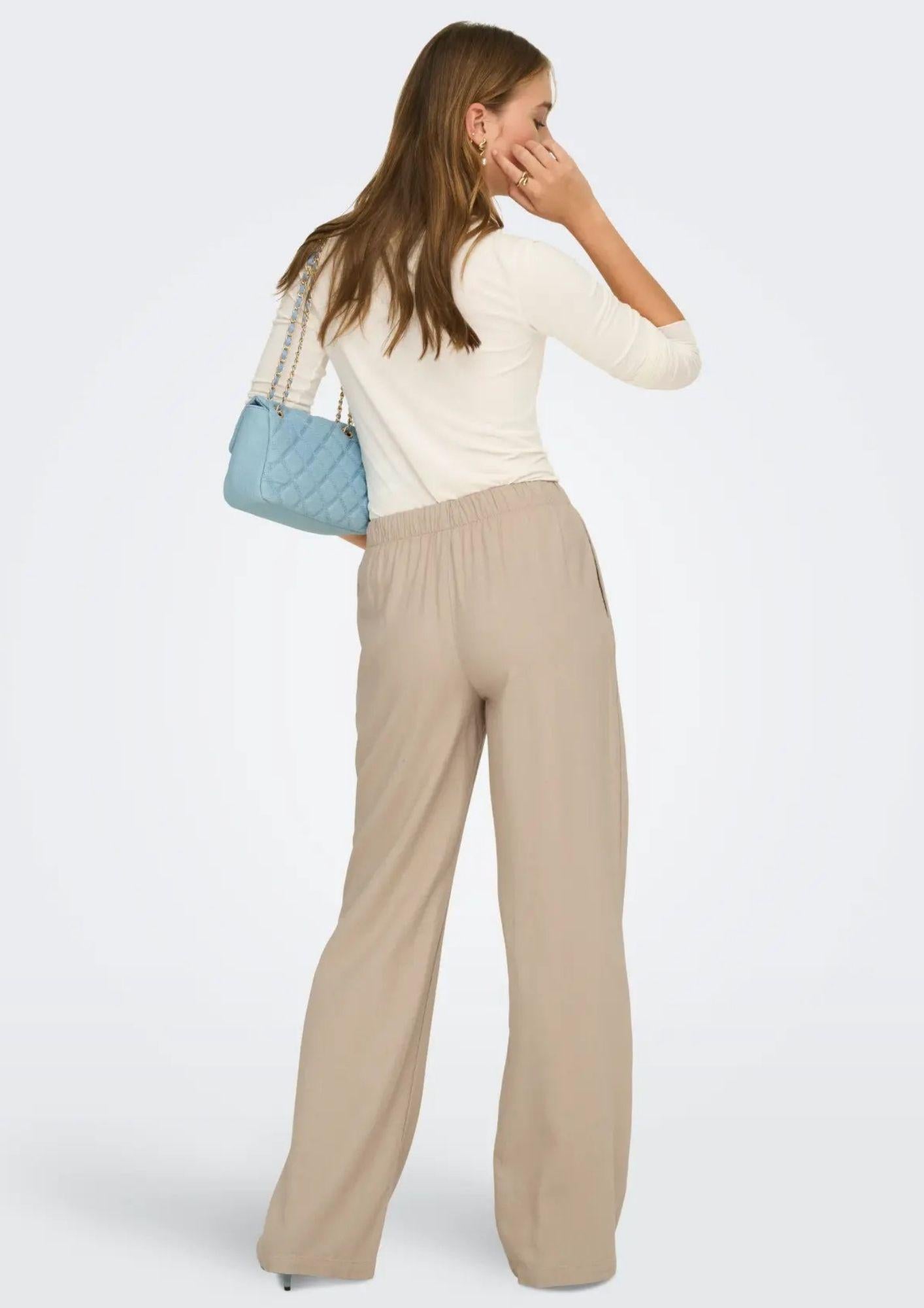 15363720 Oxford Tan ONLY