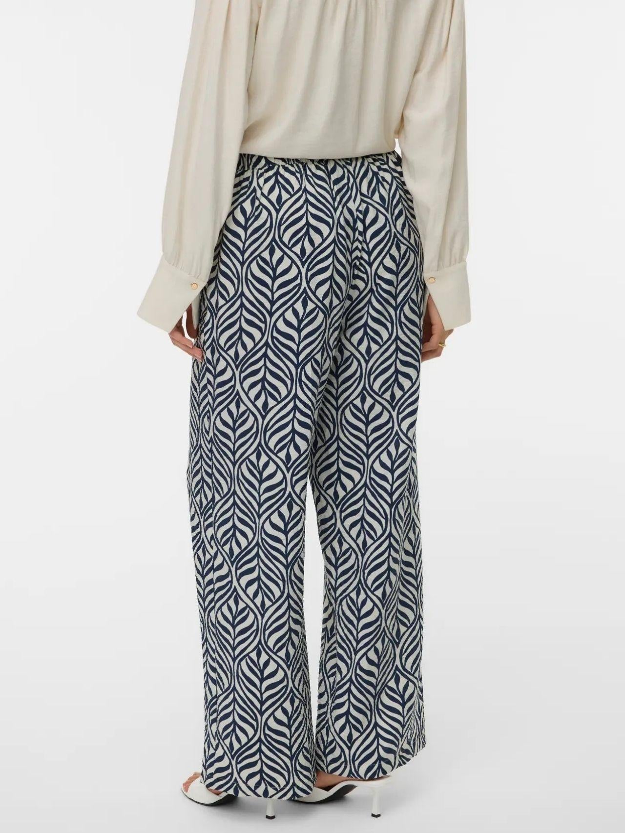 10303759 Birch Navy blazer bonnie VERO MODA