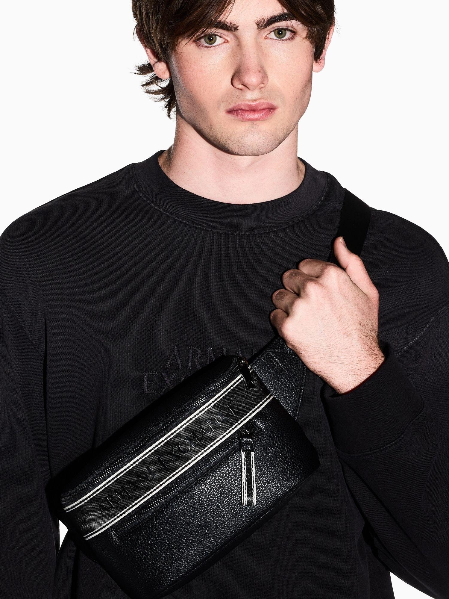 Armani Exchange Marsupio Uomo Nero con tape logo XM002834 AF22662 UC001 ARMANI EXCHANGE