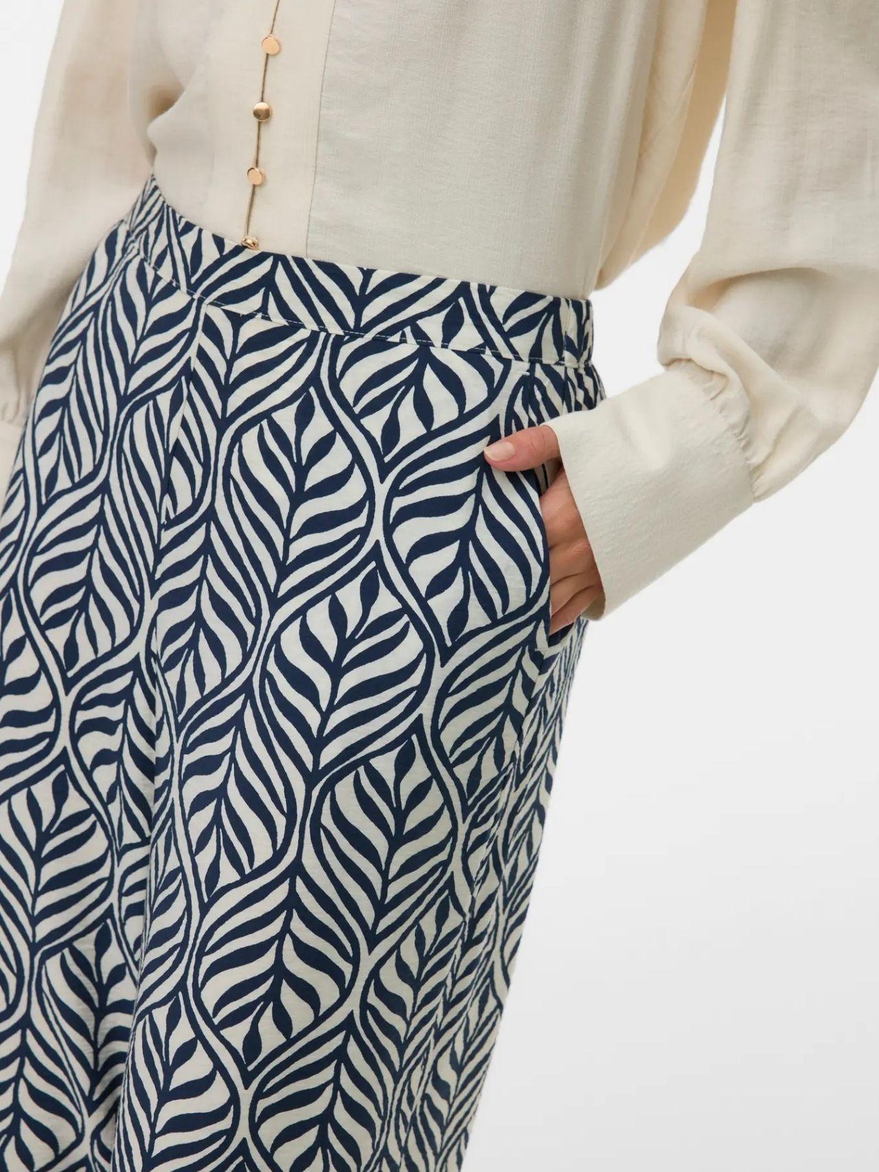 10303759 Birch Navy blazer bonnie VERO MODA