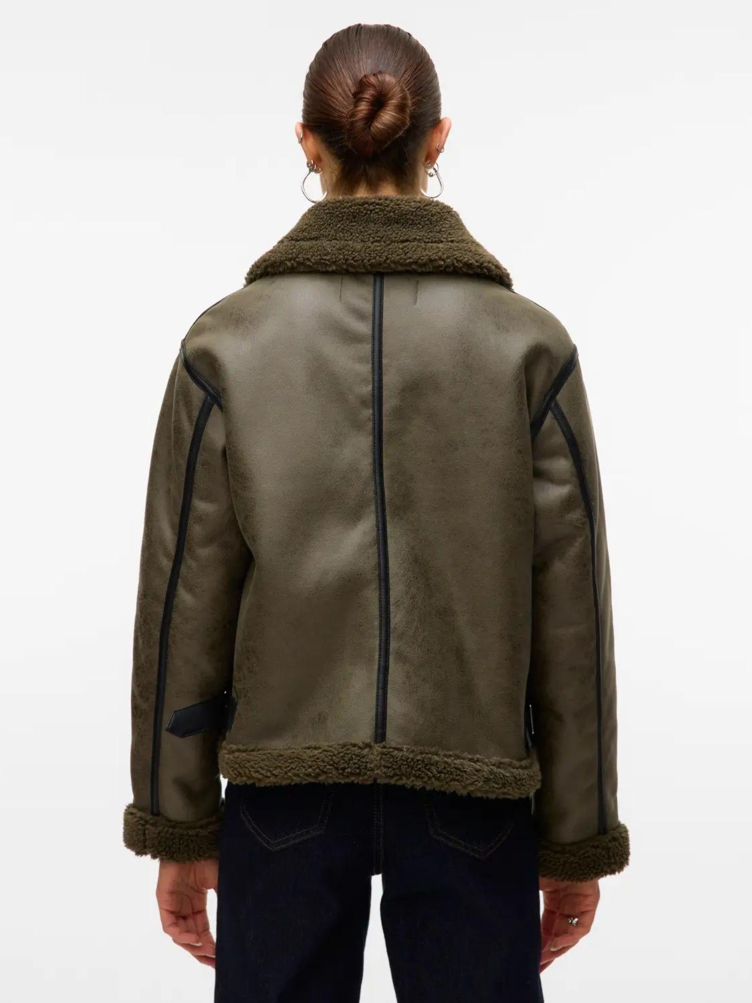 10332528 Grape Leaf VERO MODA