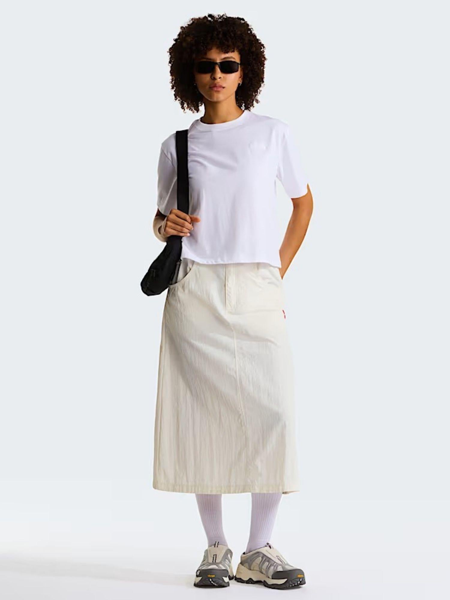 The North Face T-Shirt Donna Bianca Evolution Simple Dome Cropped Relaxed NF0A8FDH FN4 THE NORTH FACE