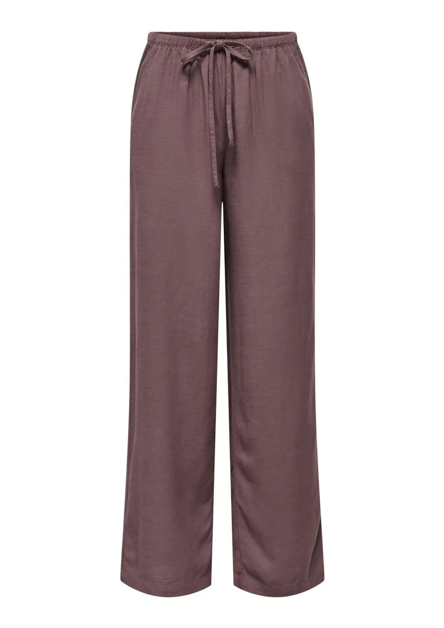 15346559 Huckleberry JACQUELINE DE YONG