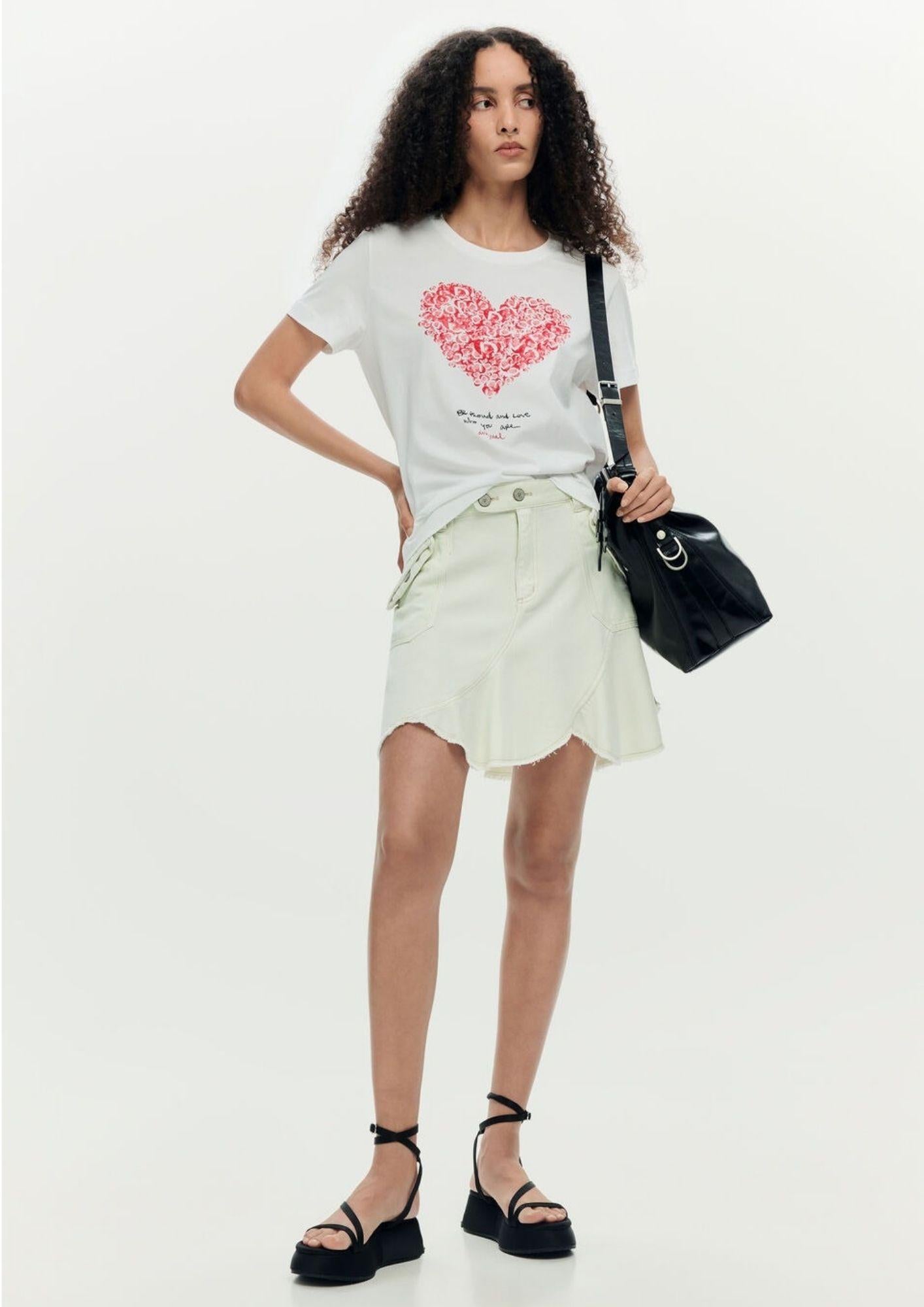 Desigual T-Shirt donna Cor Bianca 26SWTK06 1000 DESIGUAL