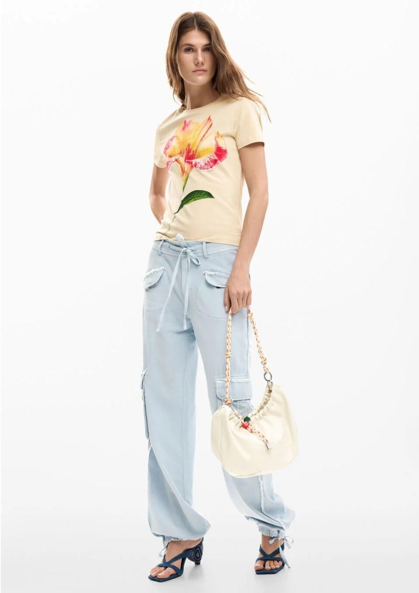 Desugual T-Shirt Donna Estocolmo Bianca 26SWTK03 1001 DESIGUAL
