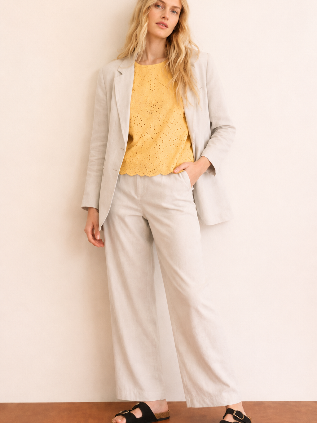 Emme Marella T-Shirt Donna Emmveletta Giallo Girasole 2615971022200 004 EMME MARELLA