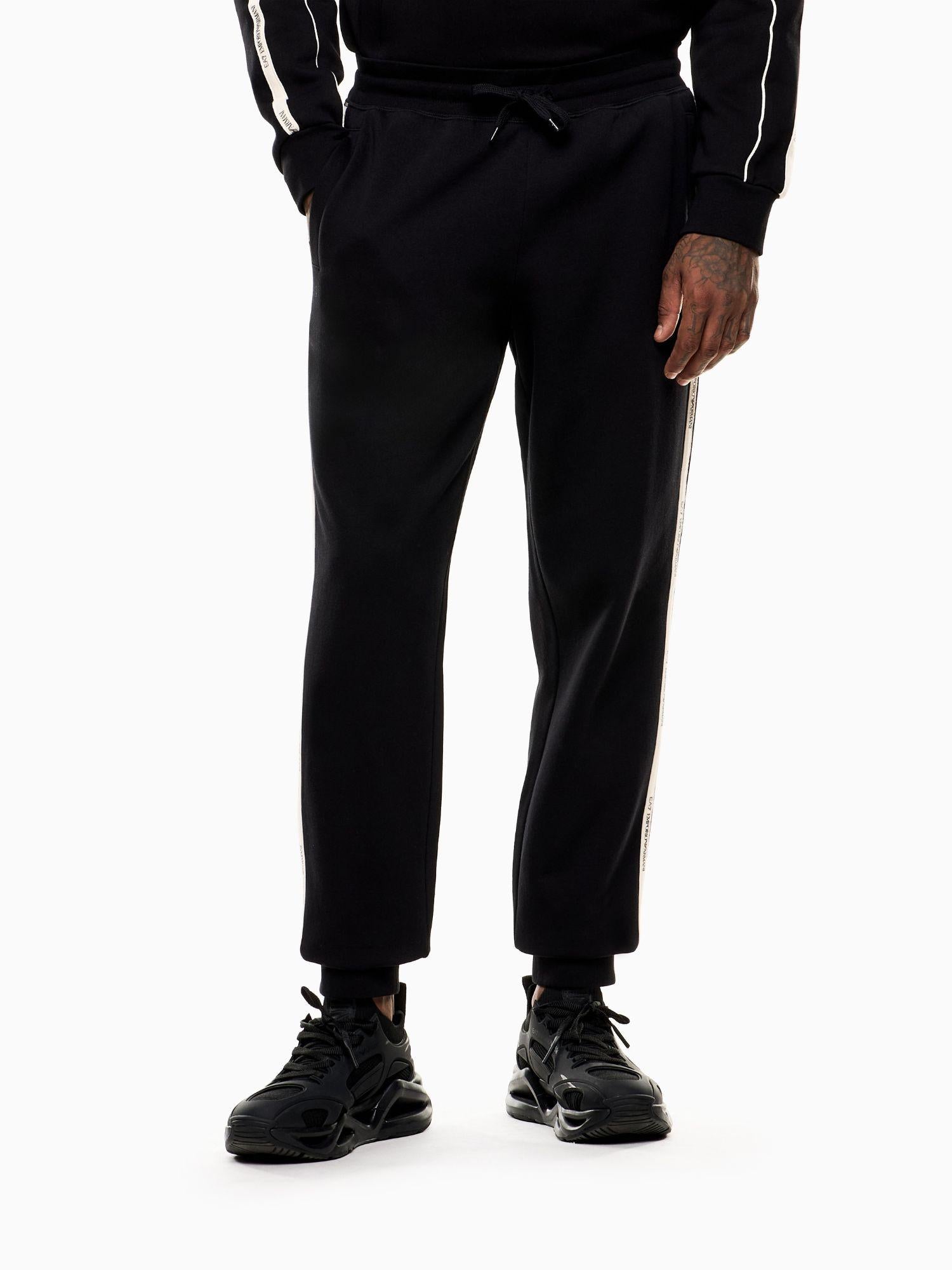 EA7 Emporio Armani Pantaloni Jogger Uomo Logo Series In Misto Cotone Nero 7M000974 AF10377 UC001 EA7 EMPORIO ARMANI