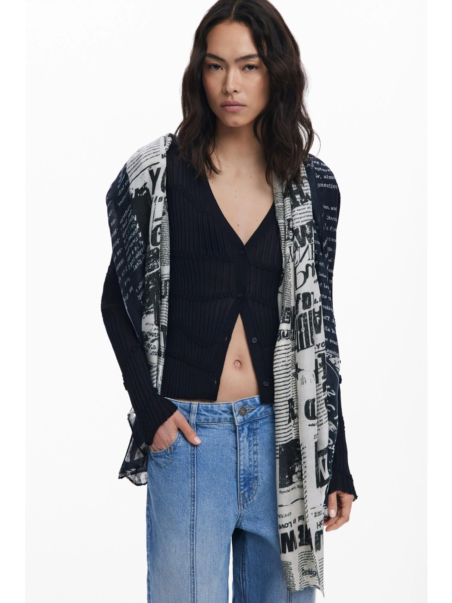 Desigual Foulard rettangolare a stampa giornale Donna Nero 25WAWA12 2000 DESIGUAL