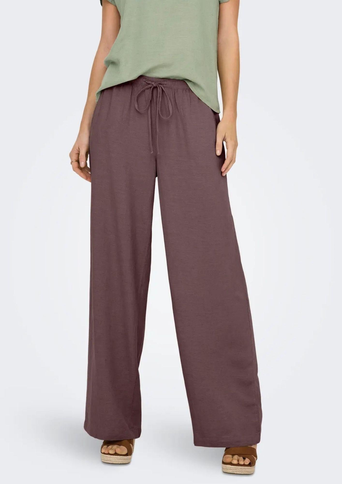 15346559 Huckleberry JACQUELINE DE YONG