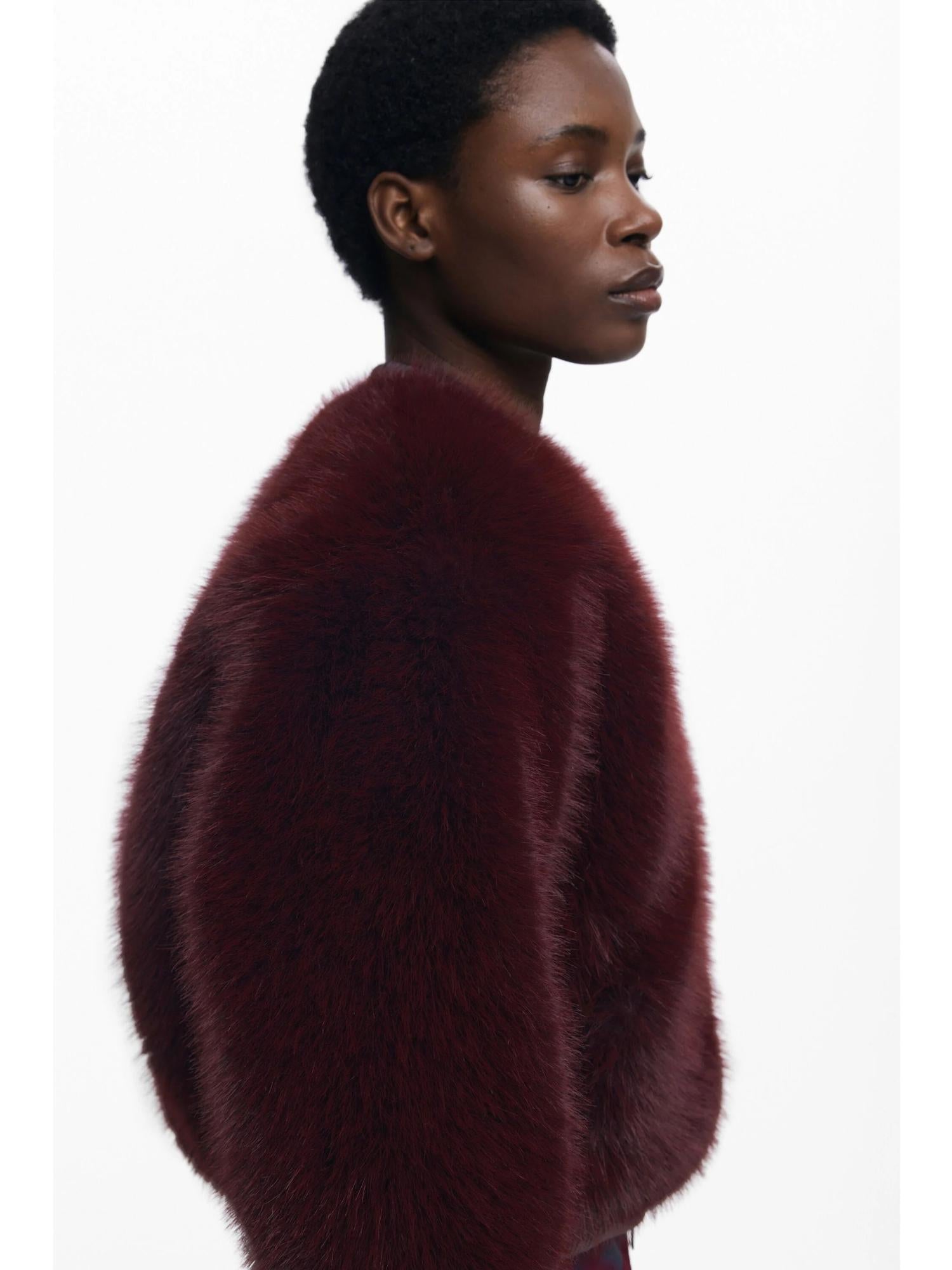 Desigual Giacca in pelliccia color lampone Donna 25WWEW67 3006 DESIGUAL