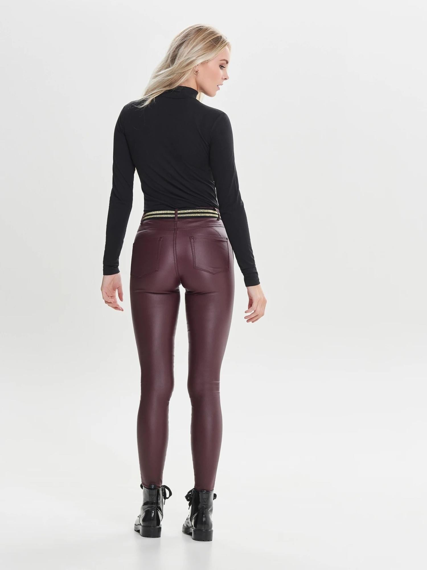 JACQUELINE DE YONG Jacqueline De Yong JDYAVA Top Donna Nero T-Shirt