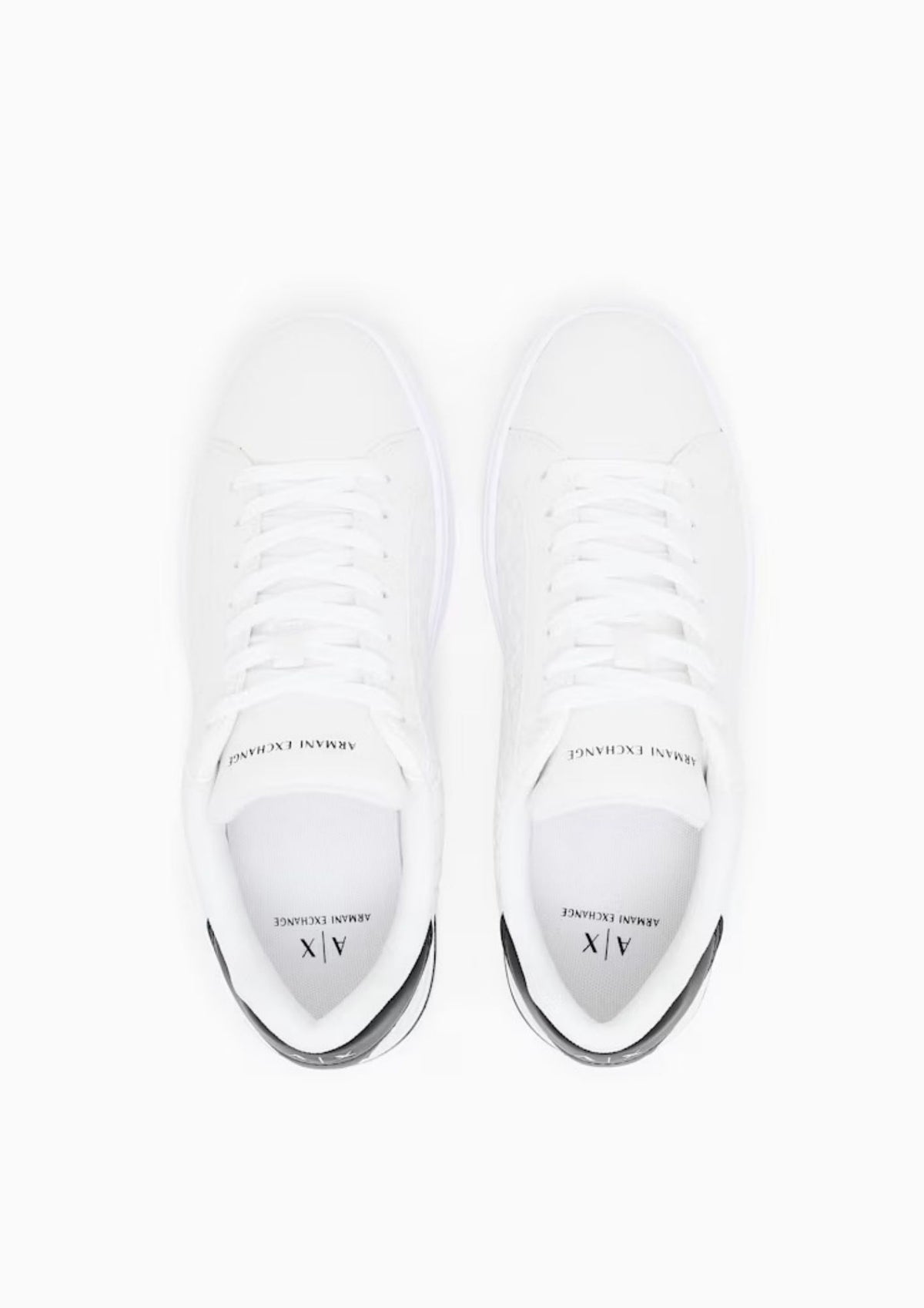 Sneakers London effetto saffiano con suola in gomma Bianca XM000140 AF11916 M0028 ARMANI EXCHANGE 
