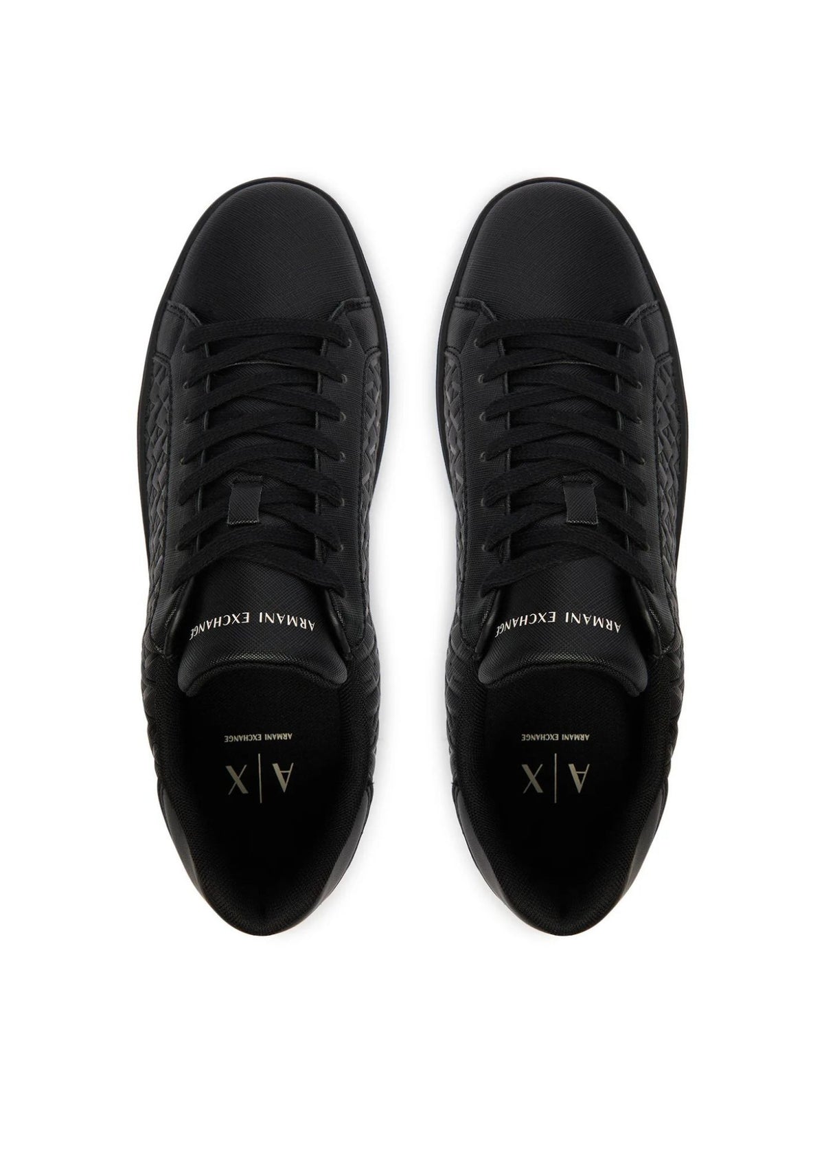 Sneakers London effetto saffiano con suola in gomma Nera XM000140 AF11916 MZ715 ARMANI EXCHANGE 