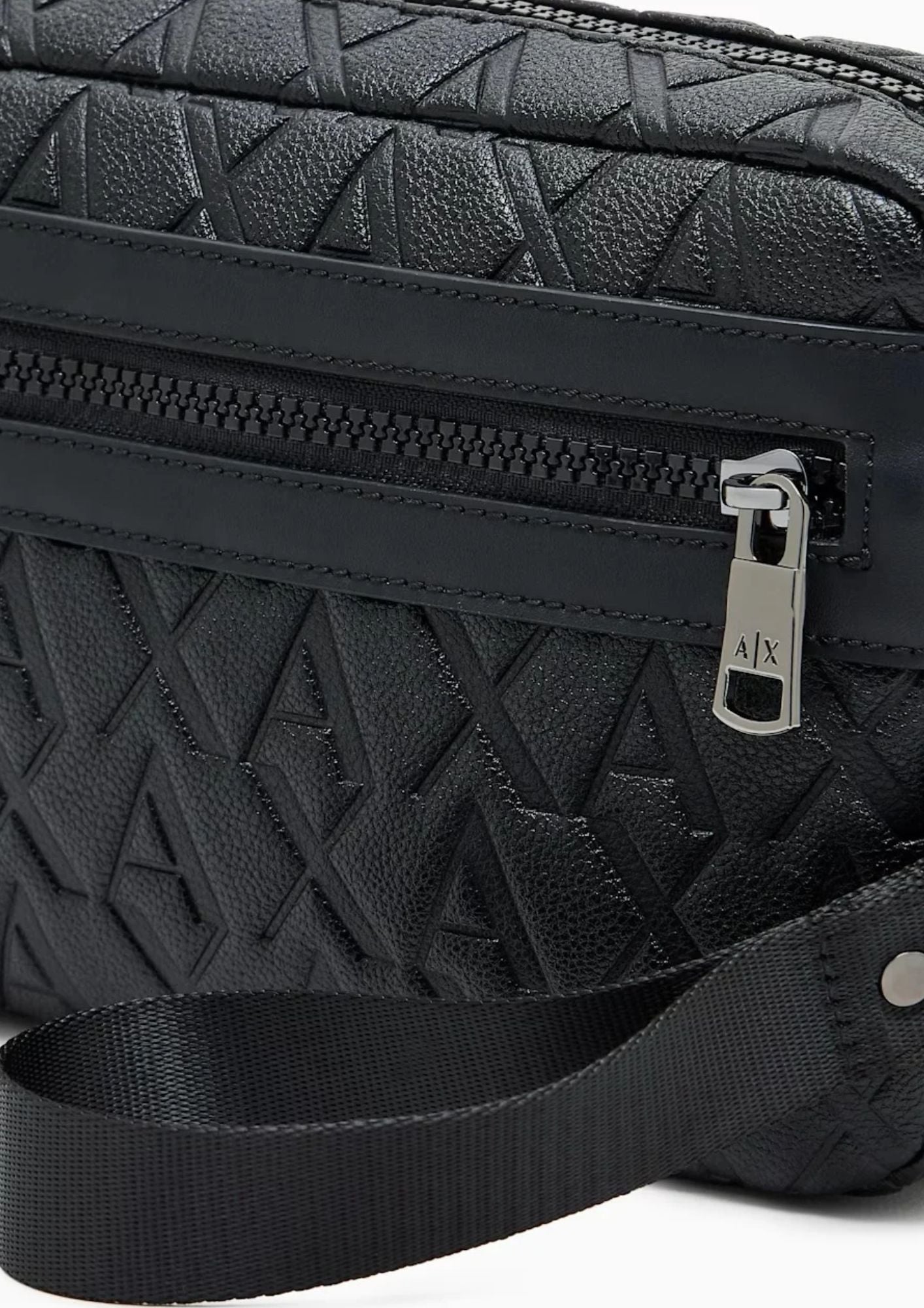 Borsa con motivo a rilievo e chiusura con zip Nera XM001272 AF12133 UC001 ARMANI EXCHANGE 