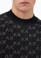 Pullover girocollo con logo all over e bordi a costine Nero XM002992 AF16916 FC356 ARMANI EXCHANGE 