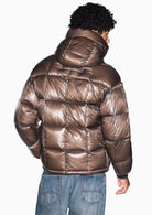 Piumino lucido con cappuccio e imbottitura in piuma d'anatra Falcon XM003344 AF23755 U6125 ARMANI EXCHANGE 
