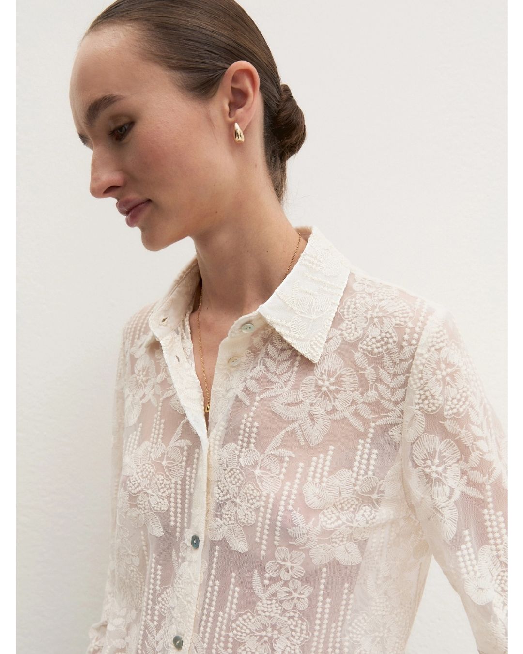 Camicia cropped in tulle ricamato Bianco lana 2625116044200 001 EMME MARELLA 