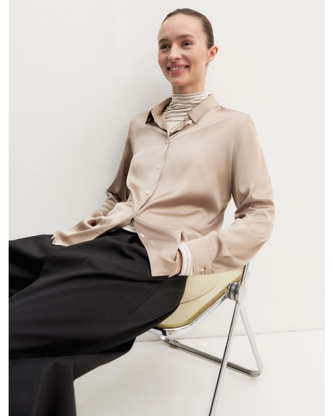 Camicia in raso stretch Almond 2625116081200 004 EMME MARELLA 