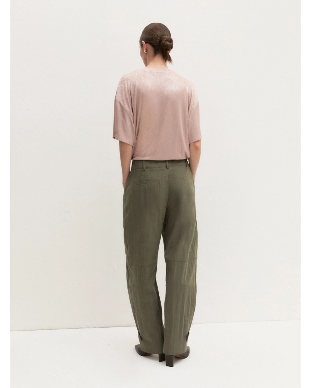 Pantalone fluido in tessuto crinckle Kaki 2625136014200 002 EMME MARELLA 