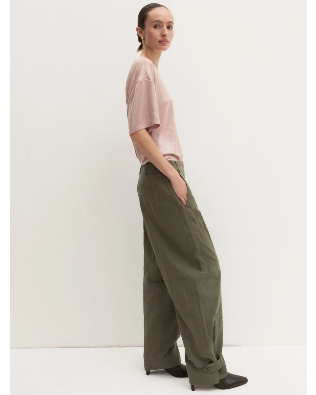 Pantalone fluido in tessuto crinckle Kaki 2625136014200 002 EMME MARELLA 