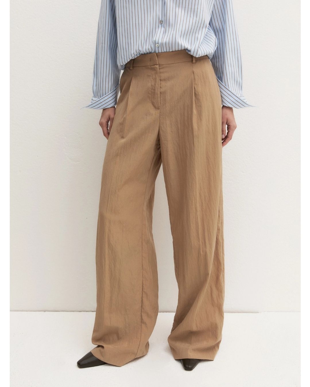 Pantalone wide leg in tessuto crinckle Naturale 2625136024200 001 EMME MARELLA 