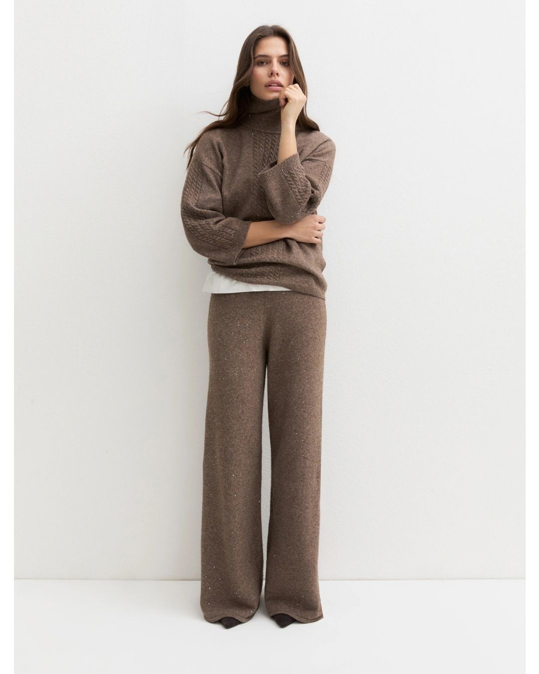 Maglia morbida in misto lana con paillette Tortora 2625366092200 002 EMME MARELLA 