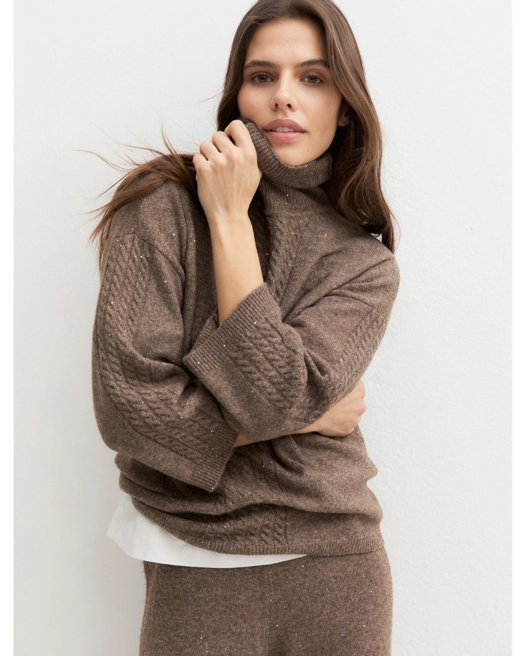 Maglia morbida in misto lana con paillette Tortora 2625366092200 002 EMME MARELLA 