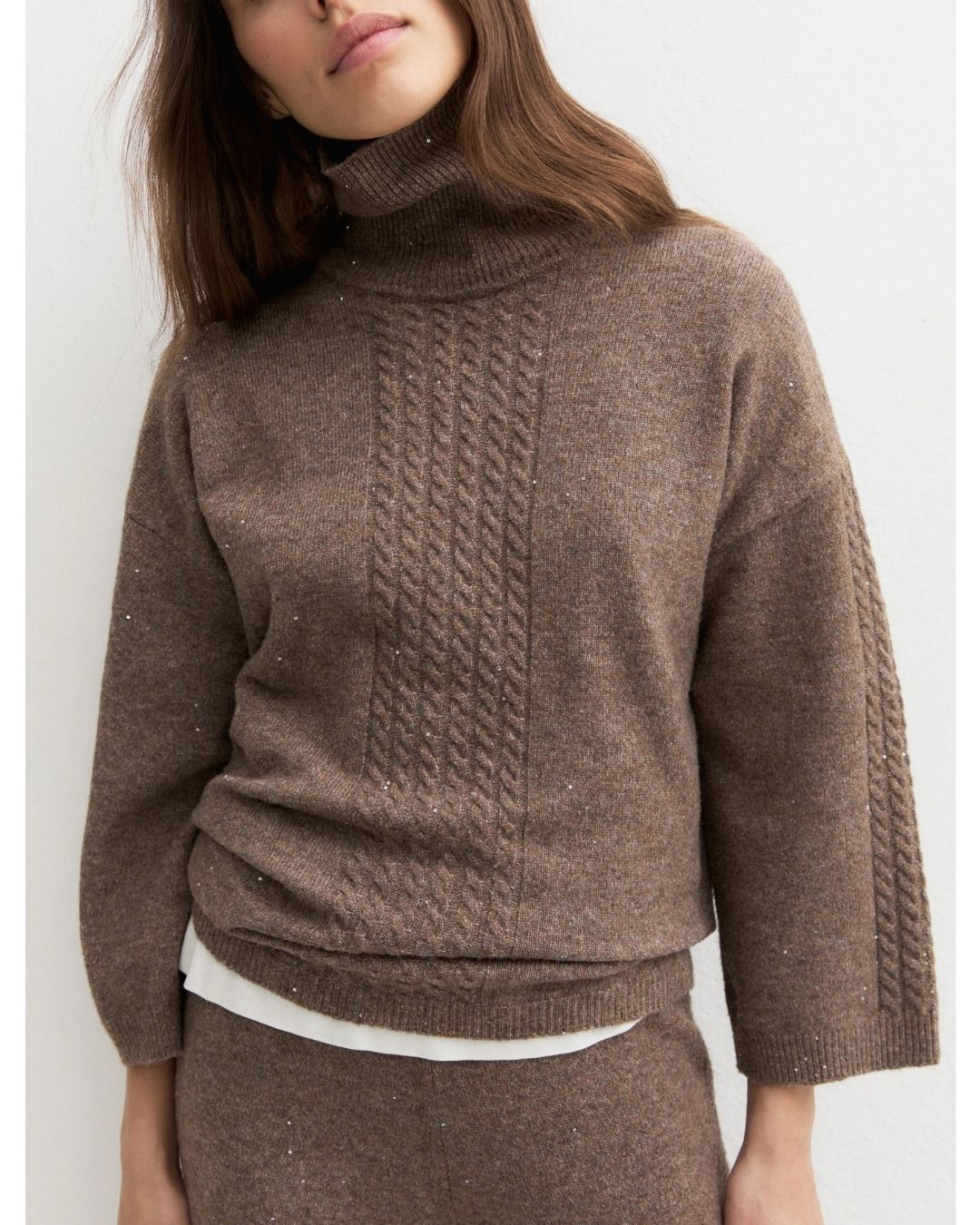 Maglia morbida in misto lana con paillette Tortora 2625366092200 002 EMME MARELLA 