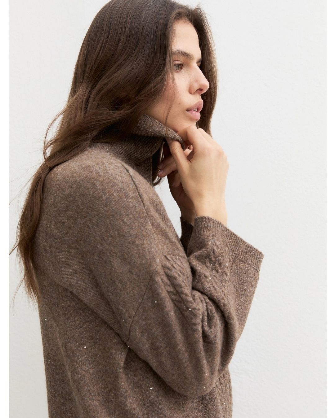 Maglia morbida in misto lana con paillette Tortora 2625366092200 002 EMME MARELLA 