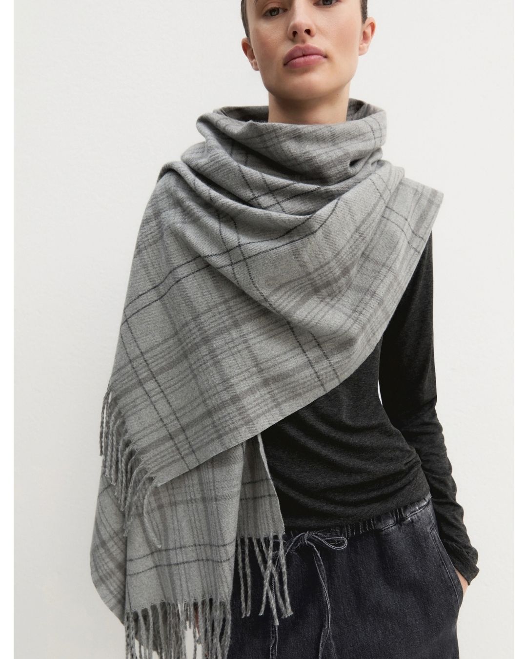 Sciarpa con frangia Silver 2625546011200 003 EMME MARELLA 