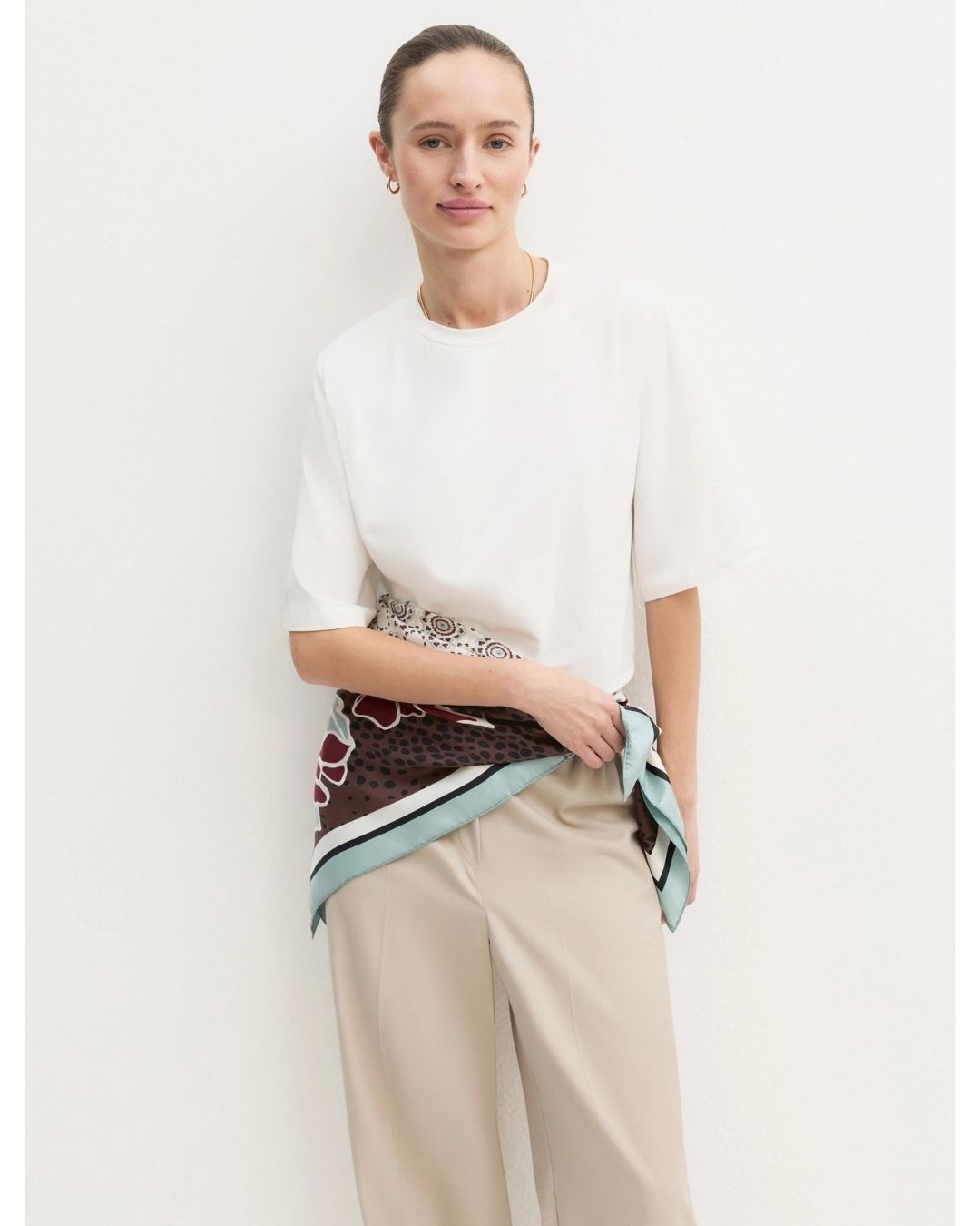 Foulard in seta Marrone 2625546031200 002 EMME MARELLA 