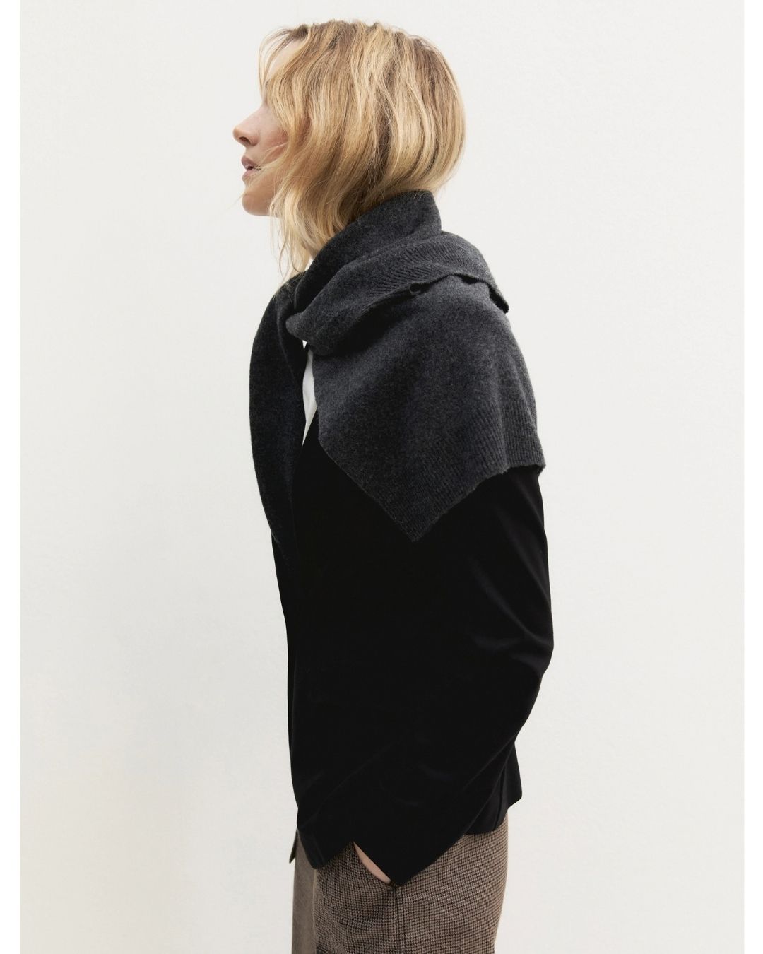 Blazer semi aderente in jersey Nero 2625916041200 005 EMME MARELLA 