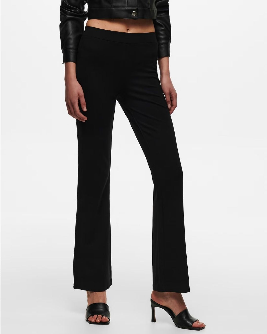 Pantaloni Flared Fit Donna Nero 15196908 Black JACQUELINE DE YONG 